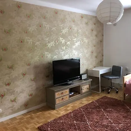 Toukola 60 M2 Apartment. Mi Casa Tu Casa Apartamento Helsínquia